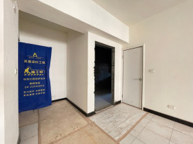 拆除水電、泥作、木工、系統櫃、油漆、地板、鐵工、中古屋翻修、老屋翻修