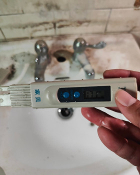 舊屋翻修場勘估價工程蟑螂牆面結構房屋水質室內空氣甲醛輻射場堪