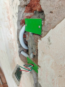 房屋修繕舊屋翻修套房改建泥作工程統包工程磁磚防水水電鐵工鋁窗
