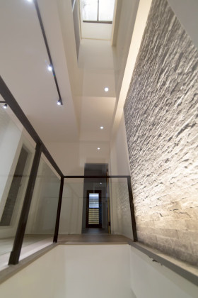 房屋修繕舊屋翻修套房改建泥作工程統包工程磁磚防水水電鐵工鋁窗