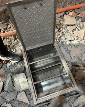 房屋修繕舊屋翻修套房改建泥作工程統包工程磁磚防水水電鐵工鋁窗