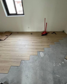房屋修繕舊屋翻修套房改建泥作工程統包工程磁磚防水水電鐵工鋁窗
